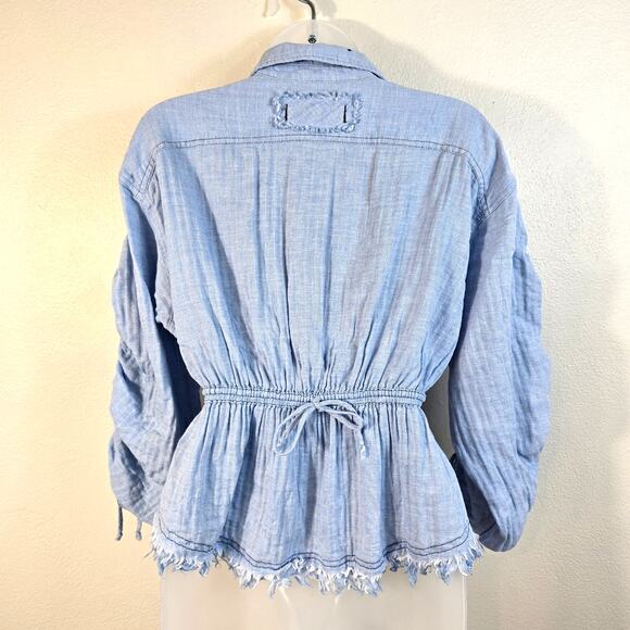 We The Free Pacific Dawn Button Up Blouse Womens XS Chambray Raw Hem Boho Summer - Picture 2 of 10